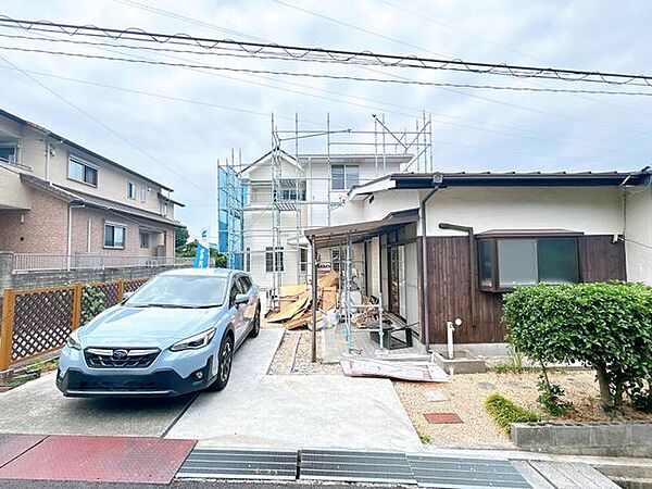 自社売主物件につき随時内覧可能です。お電話かメールでご希望日をお知らせください。