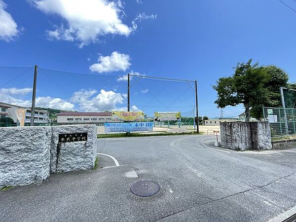 【周辺施設/中学校】下松市立「末武」中学校まで約3300ｍ（車8分） 2600m