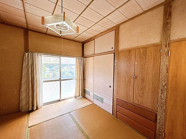 【8月23日まで現況販売】1階北側6帖の和室です。