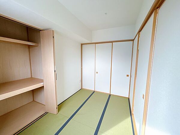 【現況販売中】和室の扉を閉めた写真です。しっかり空間を仕切ることができます。
