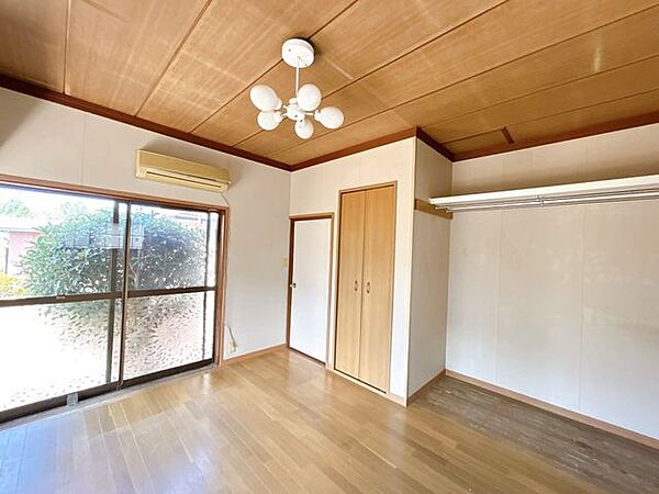 【リフォーム企画中】1階南東側7帖洋室です。既存広縁と繋げ、9帖に拡張します。