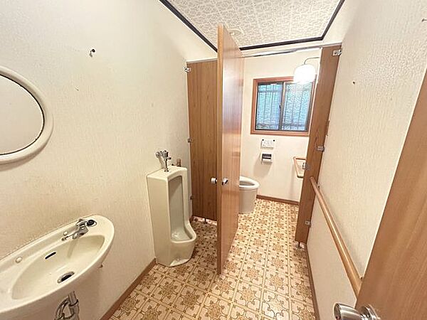 【リフォーム企画中】トイレになります。