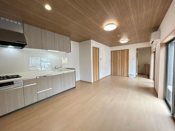 外観：335000030219