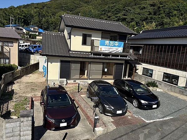 【リフォーム完了写真】外壁は塗装を施し、屋根は高圧洗浄しました。