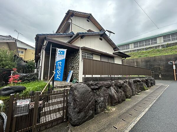 【リフォーム予定】外壁は白系で塗装予定です。