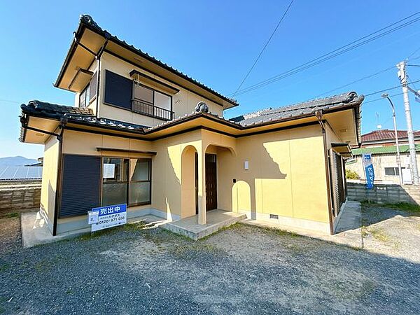 【リフォーム済】外壁塗装を行いました。見た目から綺麗に生まれ変わりますね。