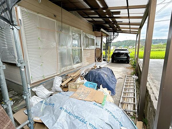 【リフォーム中】駐車は縦列2台可能です。
