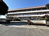 周辺：【中学校】新居浜市立南中学校まで約600ｍ（徒歩約8分）です。部活帰りの遅い時間でも近所だと安心ですね。