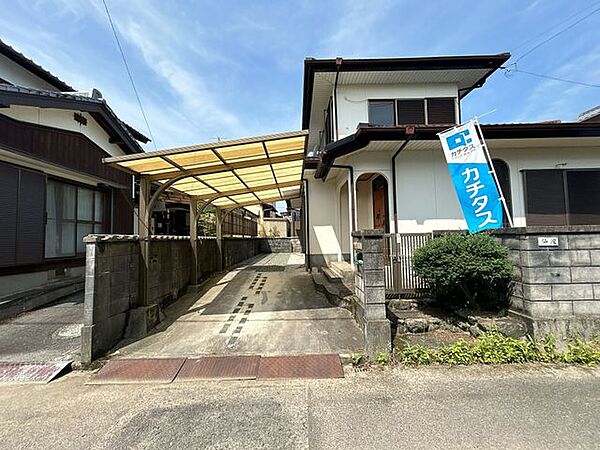【リフォーム中】外観です。外壁塗装をおこないます。