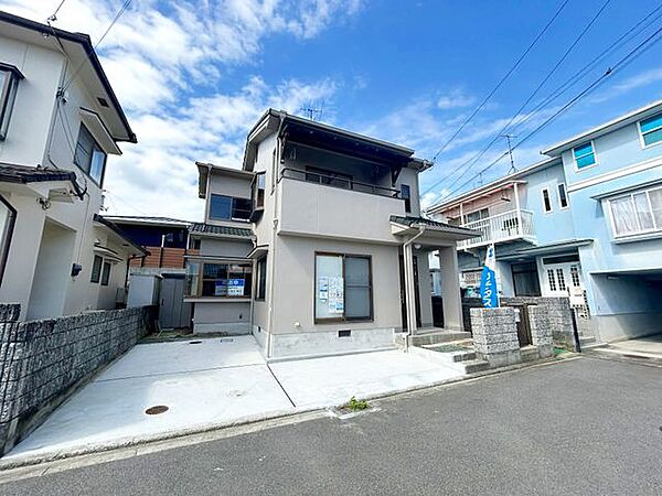 【リフォーム済】庭木の伐採、駐車場拡張工事をおこないました。