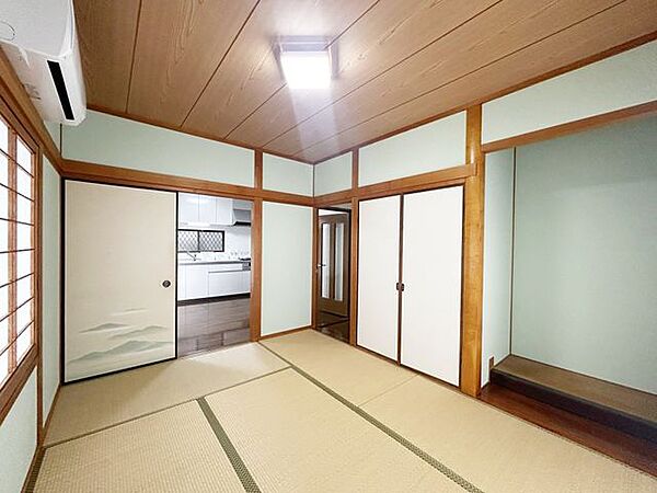 【リフォーム済】1階和室はクリーニングをおこないました。