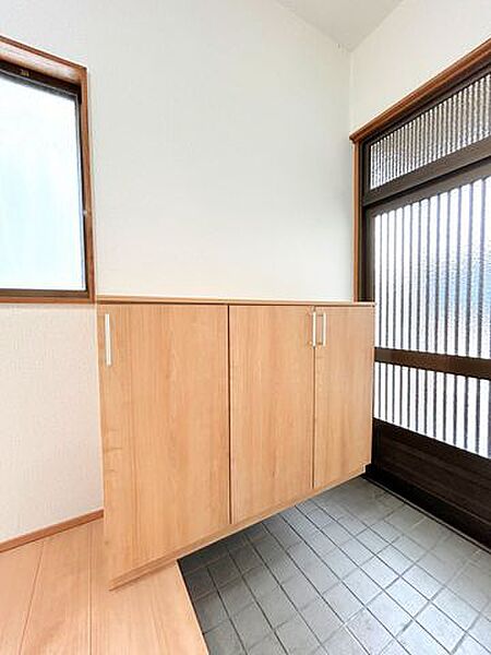 【リフォーム済】シューズボックスは新品に交換しました。