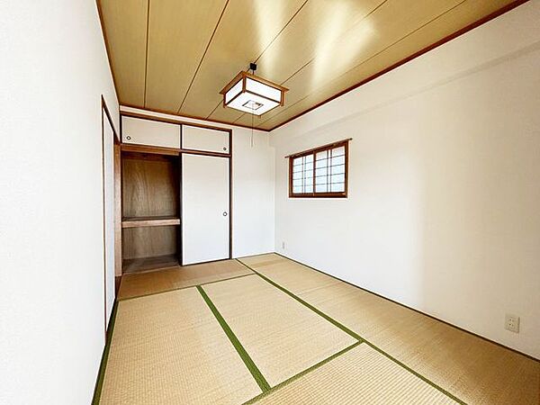 【リフォーム済】和室はクロスの張替をおこないました。