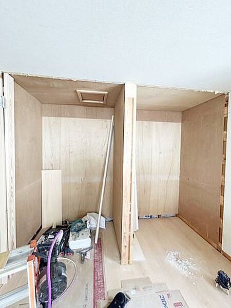 2階北側和室収納
