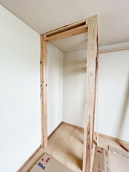 2階中央洋室収納