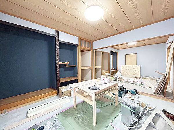 【リフォーム中】1階南側和室は畳の表替をおこないます。