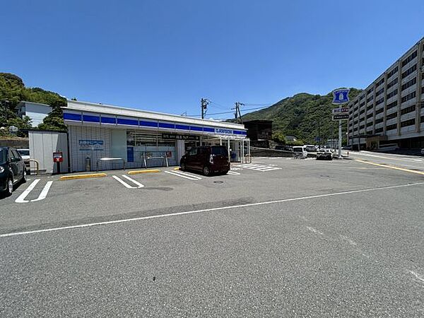 コンビニ 【周辺環境】ローソン松山末町店まで約2000m（車で4分）