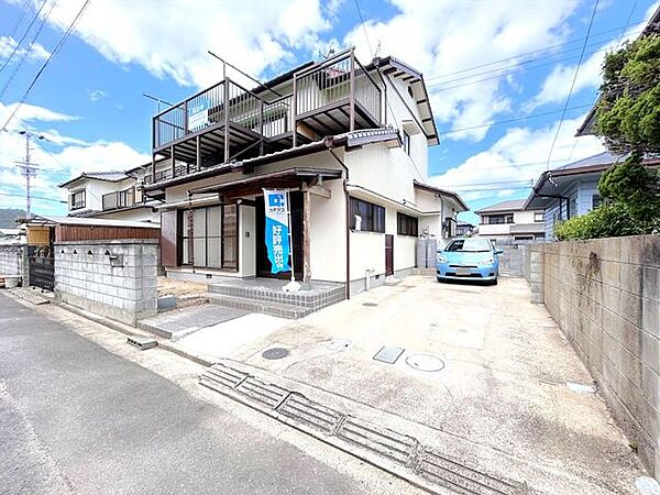 （リフォーム済）外部は屋根の高圧洗浄、外壁塗装を行いました。しばらくはメンテナンスいらずになりましたよ。