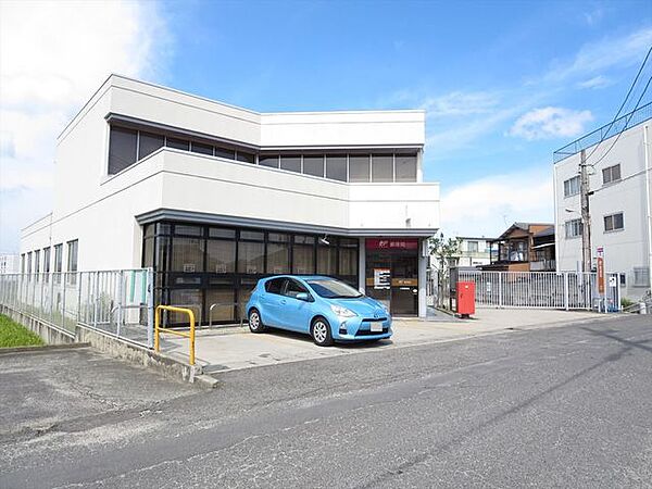 川添郵便局まで910ｍ、車で2分です。