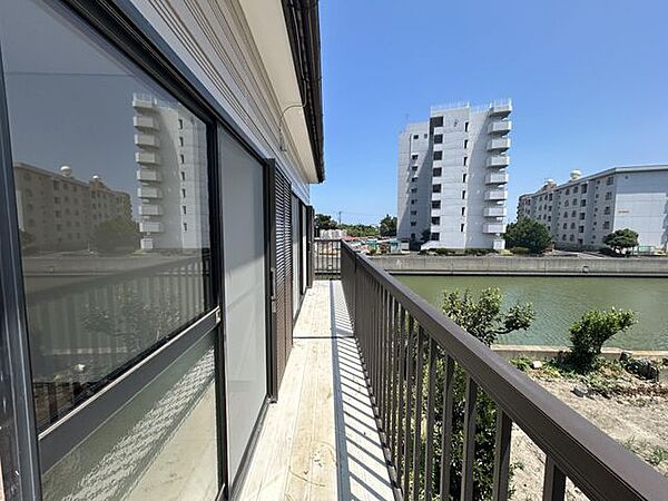 （リフォーム済）バルコニーです。クリーニングしました。