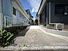 駐車場：【リフォーム済】駐車場は新たに土間コンクリートを打設しました。間口も拡張済です。