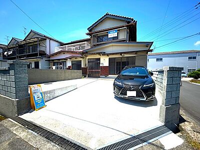 外観:【リフォーム済】外観写真。価格には消費税、リフォーム費用を含みます。自社物件につき随時ご案内可能。内覧希望の方はお電話ください。 外観:【リフォーム済】外観写真。価格には消費税、リフォーム費用を含みます。自社物件につき随時ご案内可能。内覧希望の方はお電話ください。