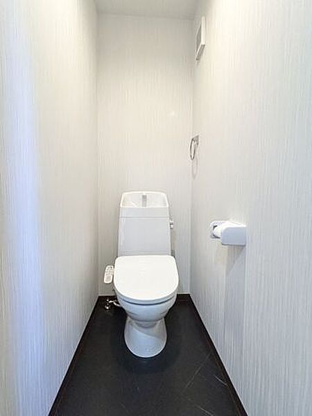 【同仕様画像】トイレは新品に交換予定です。