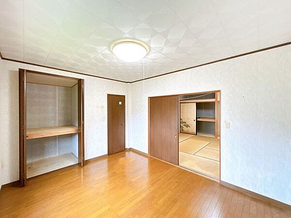2階の和室と洋室は続き間となっておりますので、広々とした使い方も可能です