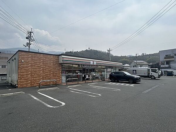 【周辺環境】セブンイレブン宇和島長堀橋南店様　400ｍ　車1分／徒歩5分