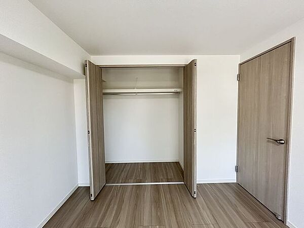 【リフォーム済】洋室約6帖　北東側　クローゼット