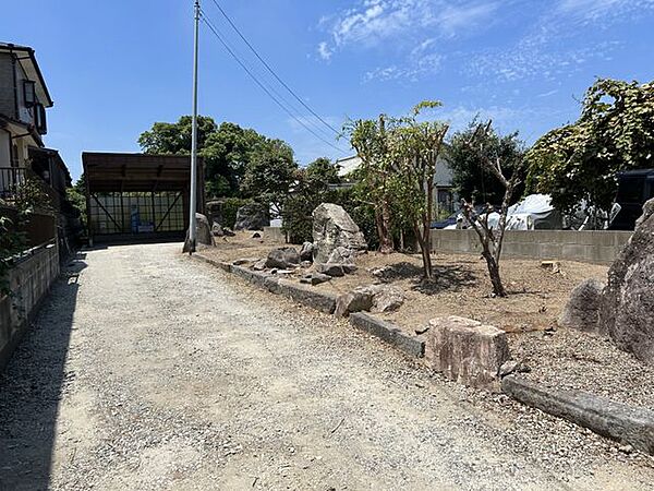 【リフォーム済】お庭としても通路としても利用できます。さまざまな用途にいかがでしょうか。