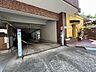 駐車場：【駐車場】マンション駐車場出入口です。現在空きはありません。随時ご確認ください。