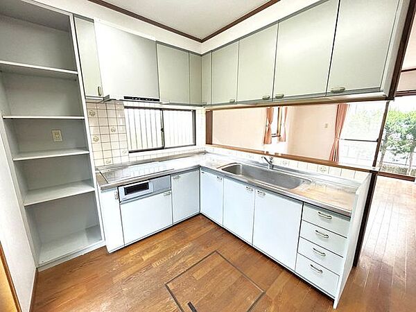【期間限定現況販売】キッチンの写真です。