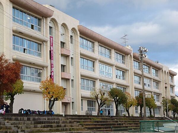 【中学校】北諫早中学校まで7000m。（徒歩88分）