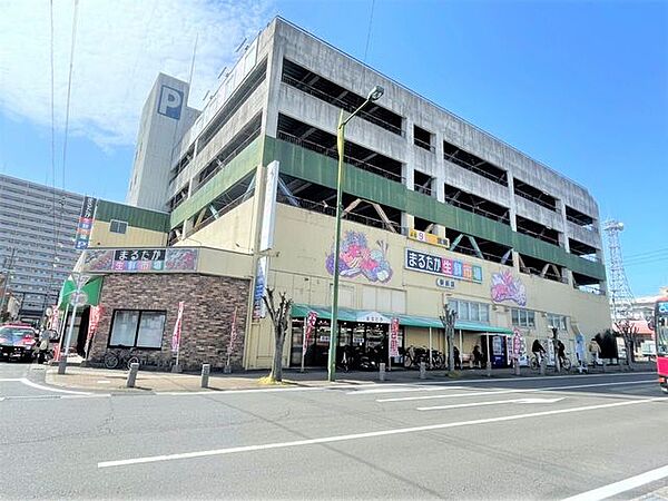 【スーパー】まるたか生鮮市場駅前店様まで6600m。（車で17分）