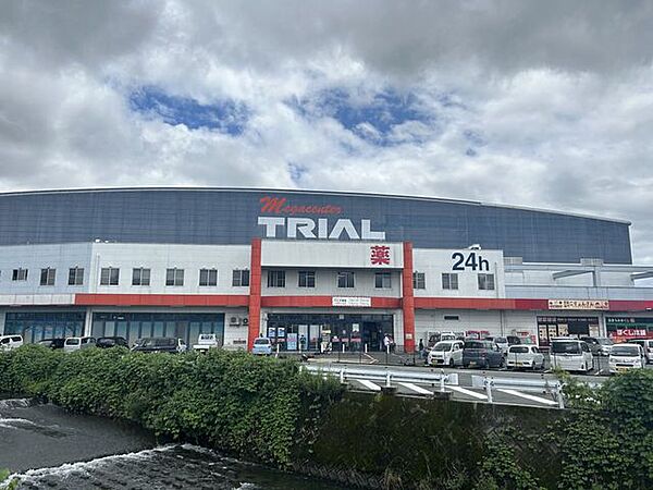 【周辺施設】スーパーセンタートライアル筑後店様まで約1200ｍです。大きなスーパーが近いと普段のお買い物に便利ですね。