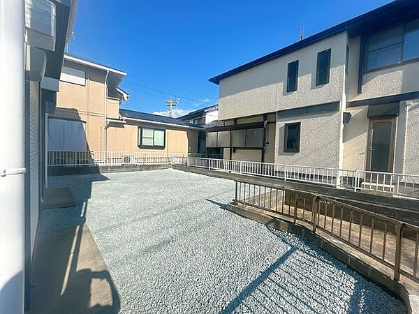 【リフォーム済】お庭部分は広さがあるため、様々な用途でご利用頂けます。