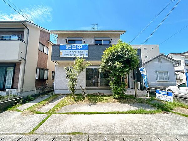 価格には消費税を含みます。自社物件につき随時ご案内可能。内覧希望の方はお電話ください。