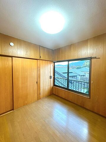 室内 八代市豊原上町2907-2