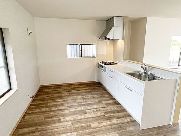 【リフォーム中9/19】キッチンは、システムキッチン新調とカウンター式に変更いたします。
