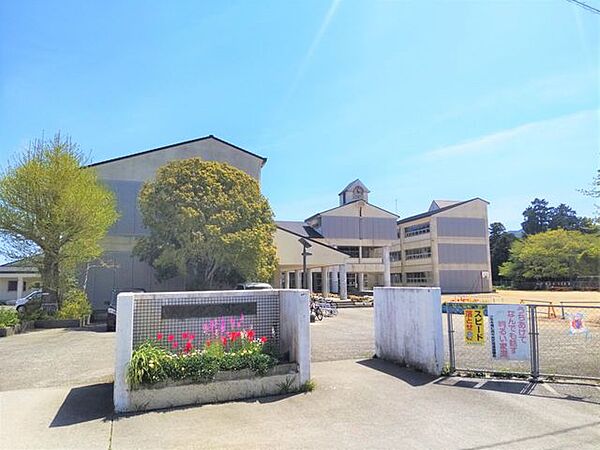 【小学校】市浜小学校まで1500ｍ（徒歩19分）