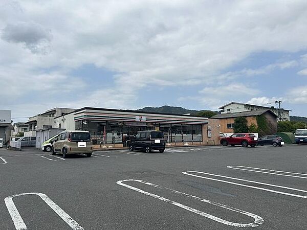 【コンビニ】セブンイレブン臼杵江無田店様140ｍ（徒歩2分）
