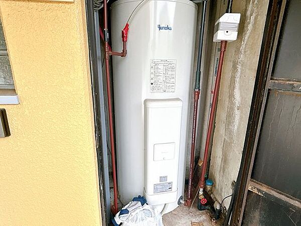 【電気温水器】オール電化住宅になります。電気温水器は点検を行います。