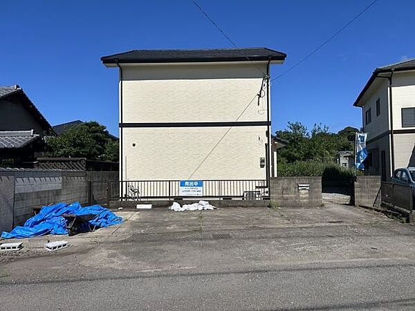 【リフォーム後】駐車場は並列3台駐車可能です。