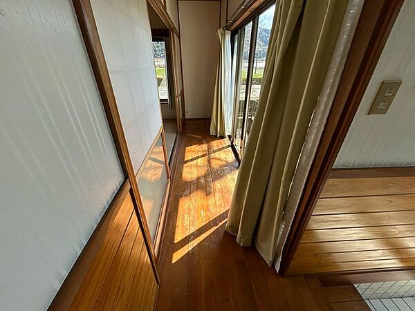 室内を拡大表示