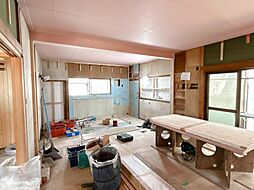 都城市立野町　戸建て 3LDKのリビング/ダイニング