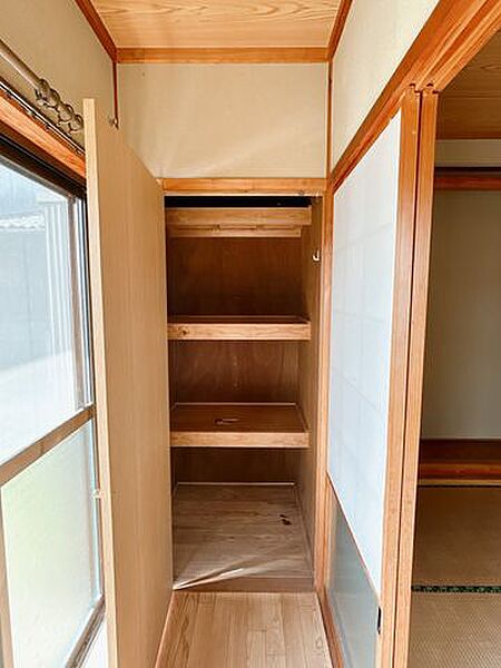 【リフォーム前写真】押入があります。