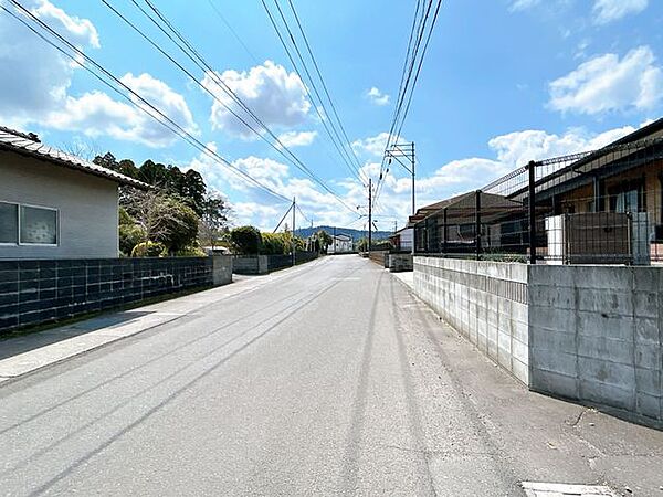 【前面道路状況】幅員約8ｍの公道です。