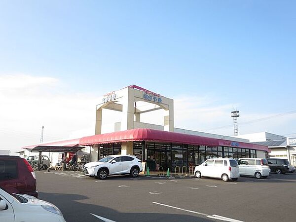 ミートショップながやま志比田店 【周辺環境】ミートショップながやま志比田町店様まで、徒歩7分（約540ｍ）です。生活圏内に大型スーパーがあると普段の買い物が楽です。