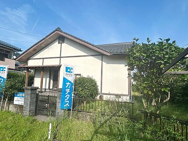 【リフォーム中】屋根と外壁は塗装実施予定。外観からキレイに生まれ変わります。